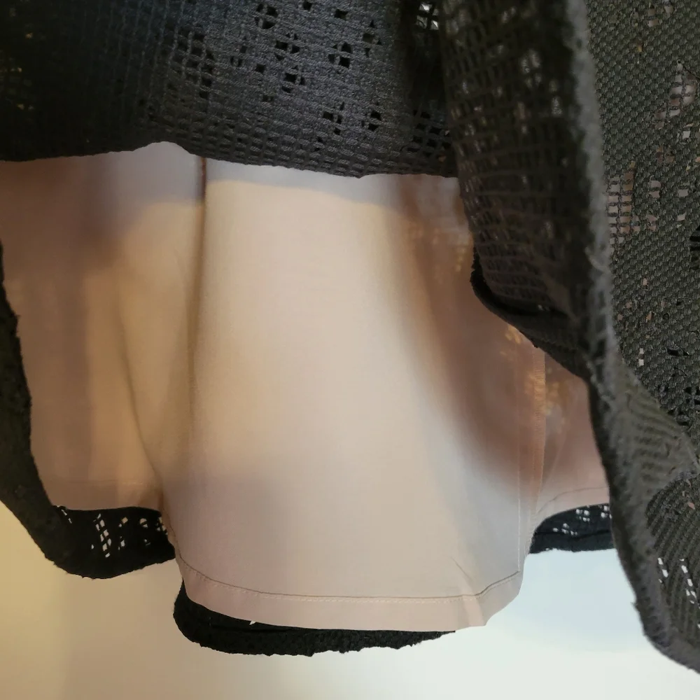 Nwt Ann Taylor black laser cut lace skirt